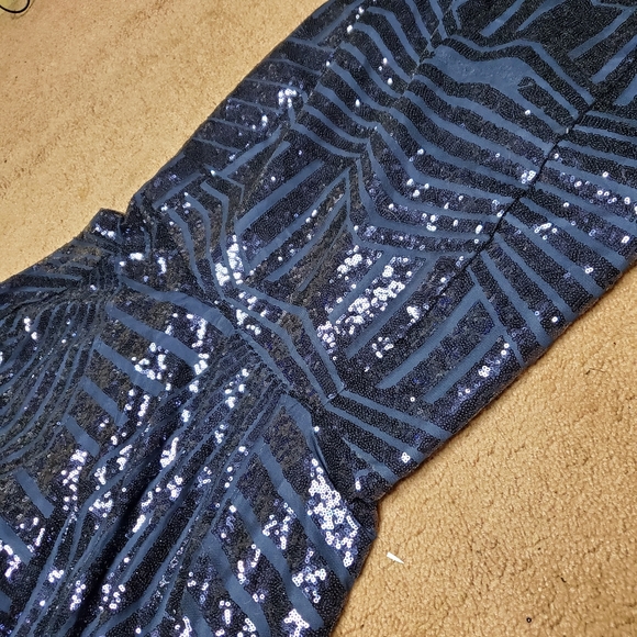 JJ's House navy sequin mermaid gown - Picture 5 of 8